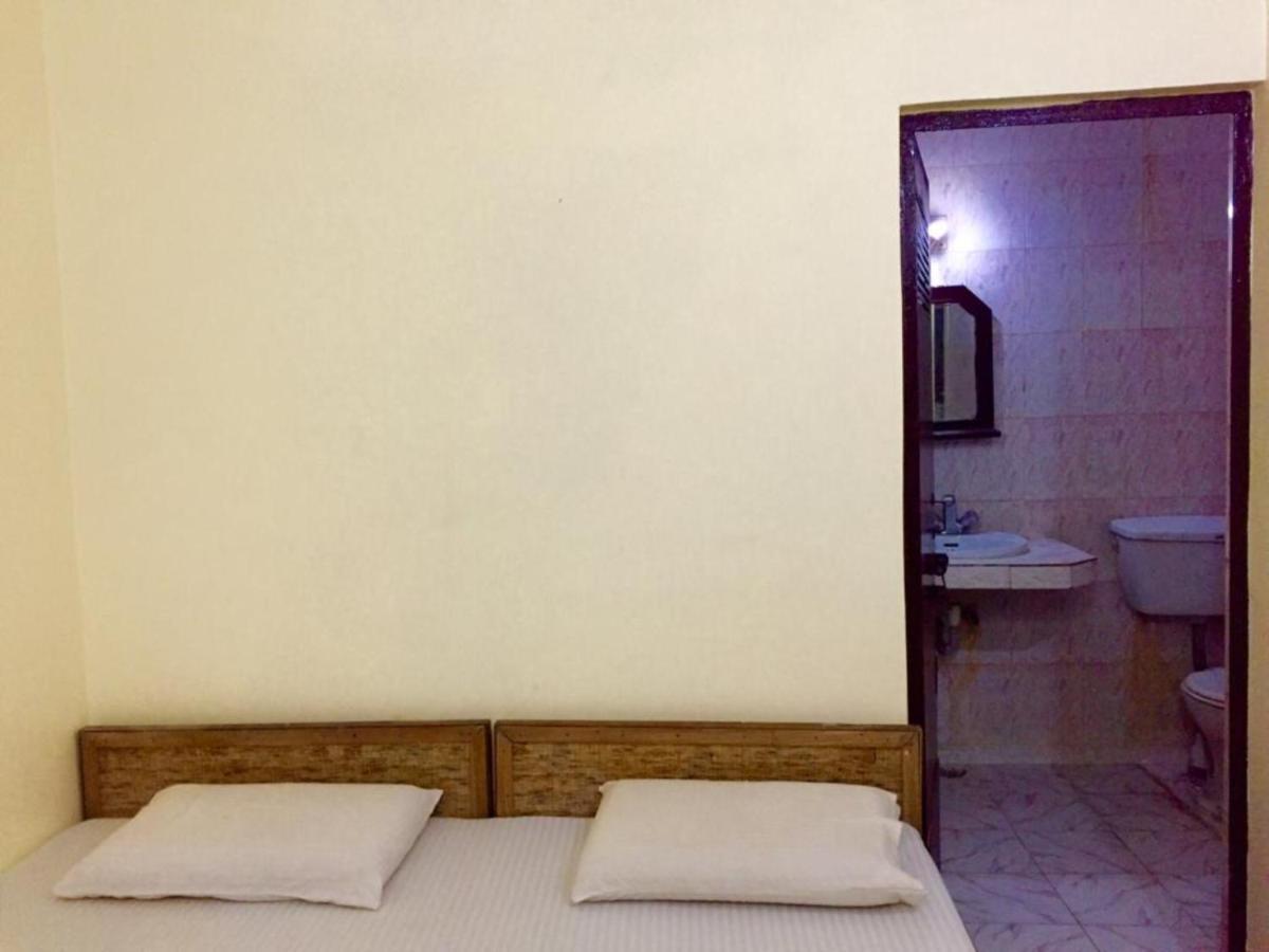 Grg Shanti Guest House Varanasi Bagian luar foto