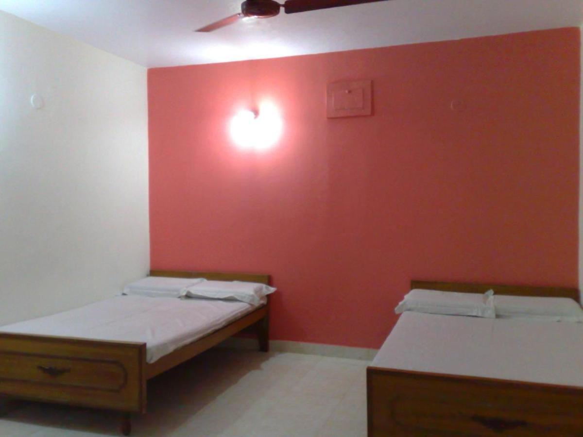 Grg Shanti Guest House Varanasi Bagian luar foto